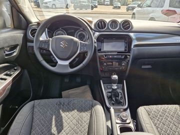 Car image 13