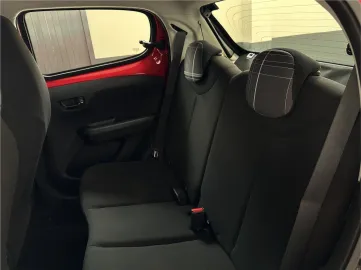 Car image 31