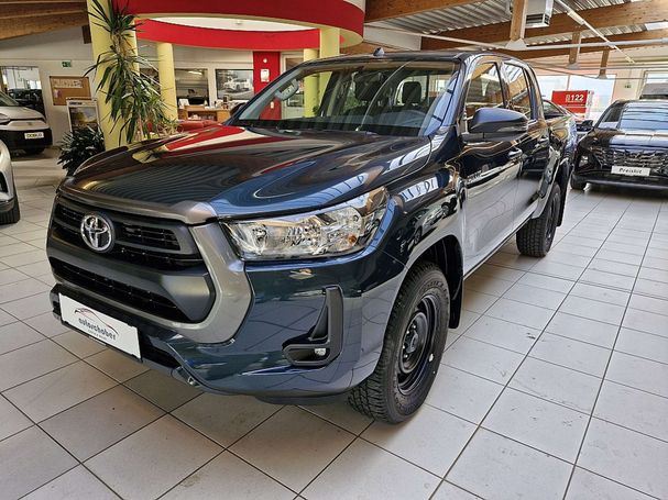 Toyota Hilux D 2.4 4WD 110 kW image number 1