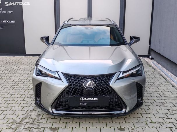 Lexus UX F Sport 135 kW image number 3