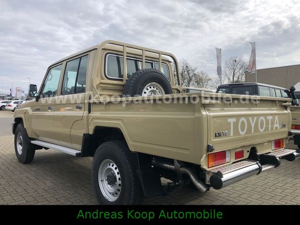 Toyota Land Cruiser 4.0 V6 170 kW image number 3