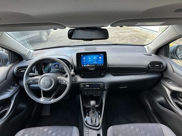 Car image 12