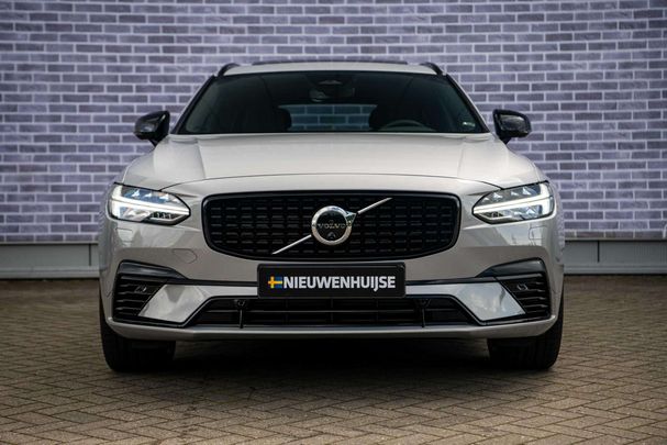 Volvo V90 T8 Ultra Dark AWD Recharge 335 kW image number 10