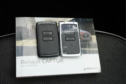 Car image 35