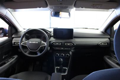 Car image 21