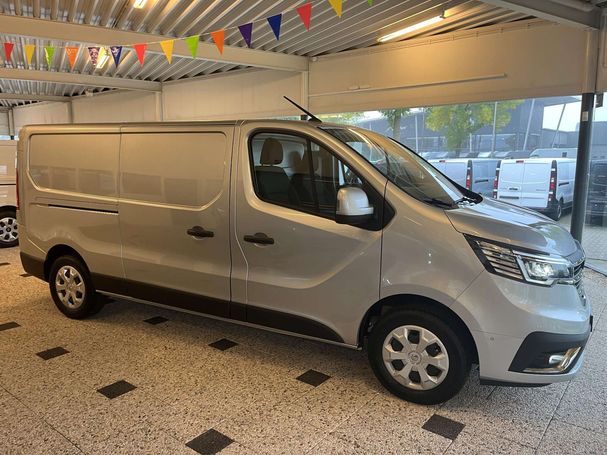 Renault Trafic dCi 150 110 kW image number 4