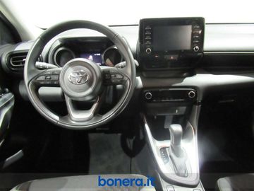 Car image 10