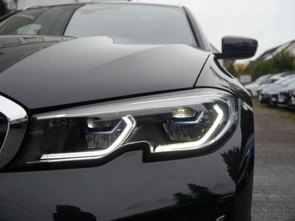 BMW 320d Touring 140 kW image number 26