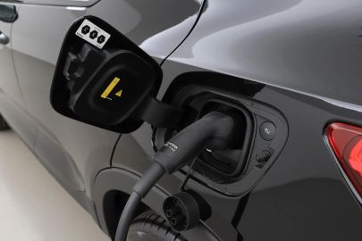 Car image 49