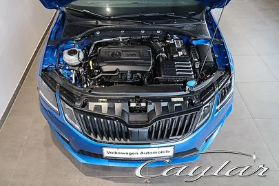 Car image 32