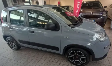 Car image 3