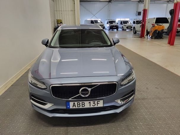 Volvo V90 T8 AWD Momentum 288 kW image number 2