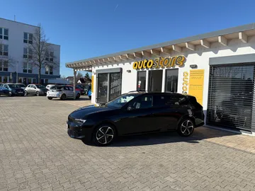 Car image 30