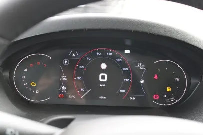 Car image 38