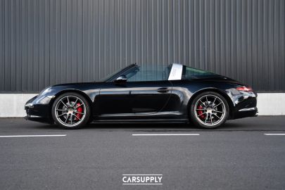 Car image 3