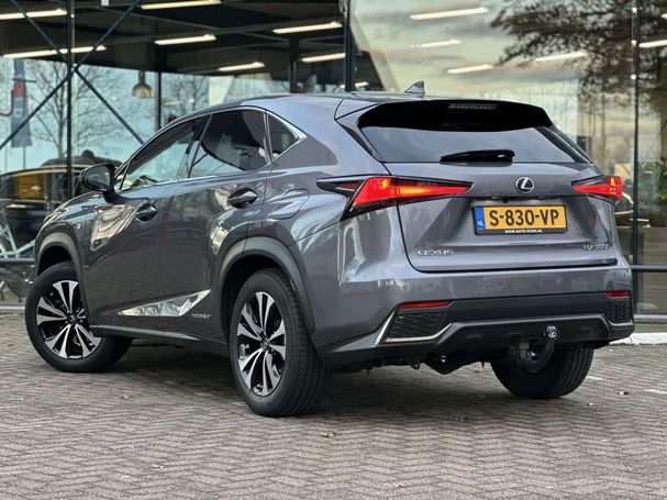 Lexus NX 300 h AWD 145 kW image number 18