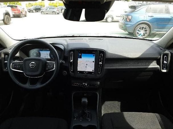 Volvo XC40 Momentum 95 kW image number 10