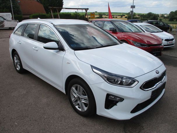 Kia Ceed 1.6 CRDi SW Vision 100 kW image number 2