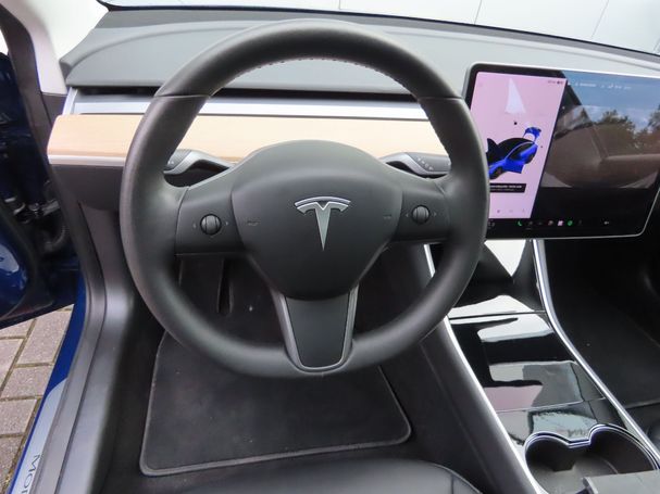 Tesla Model 3 Performance AWD 335 kW image number 5