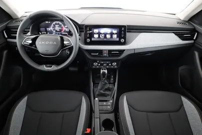 Car image 30