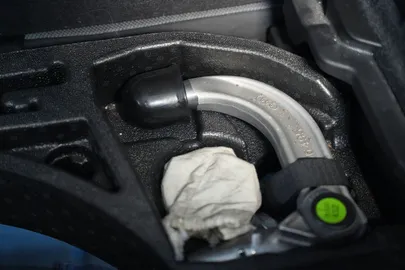 Car image 31