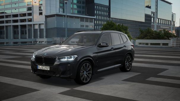 BMW X3 xDrive30e 215 kW image number 1