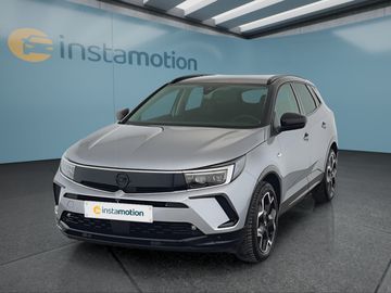 Car image 2