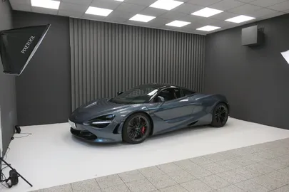 Car image 49