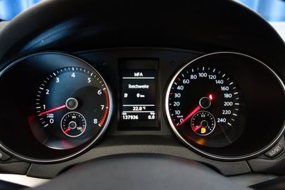 Car image 37