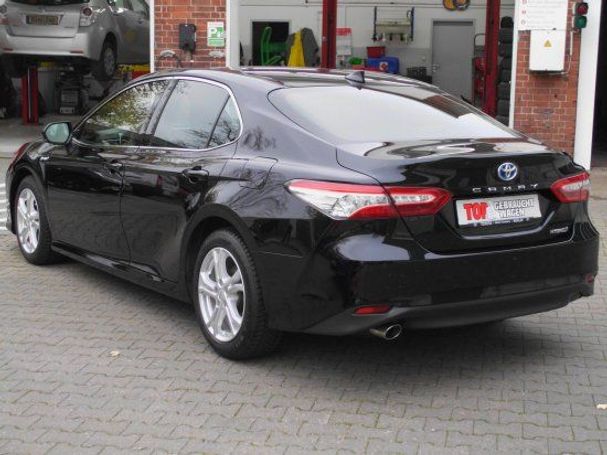 Toyota Camry 160 kW image number 4