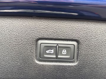 Car image 35