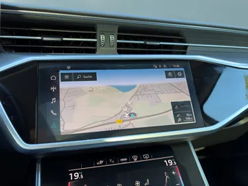 Car image 29