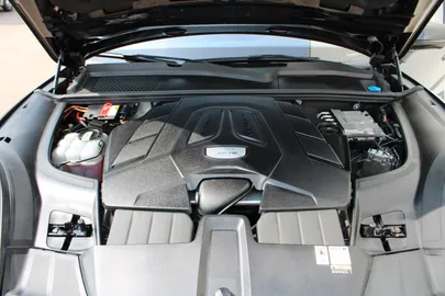 Car image 47