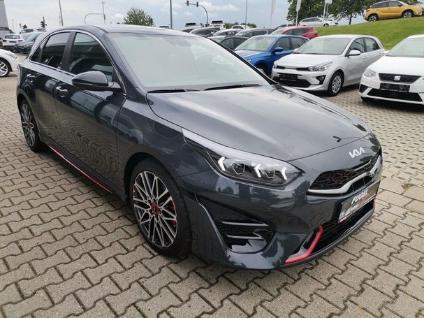 Kia Ceed GT 150 kW image number 3