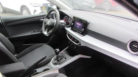 Car image 13