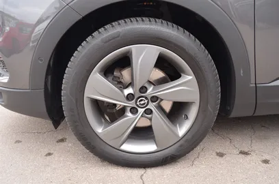 Car image 34