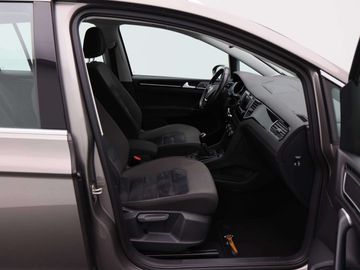 Car image 37