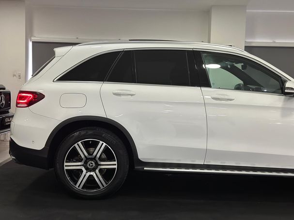 Mercedes-Benz GLC 300 e 235 kW image number 11