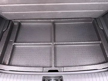 Car image 38