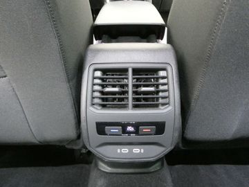 Car image 37