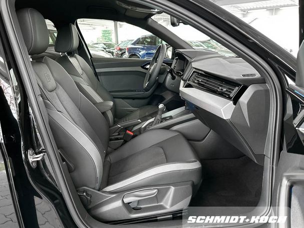 Audi A1 35 TFSI S-line Allstreet 110 kW image number 9