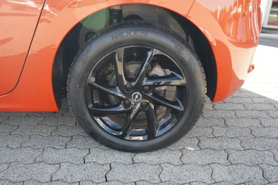 Car image 29