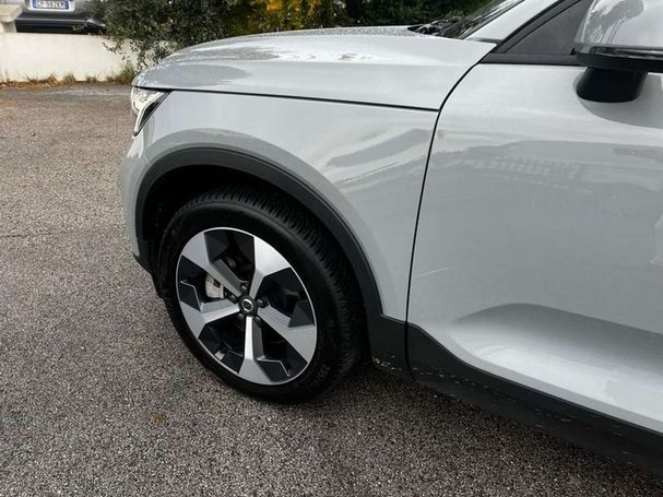 Volvo XC40 B3 Core 120 kW image number 8