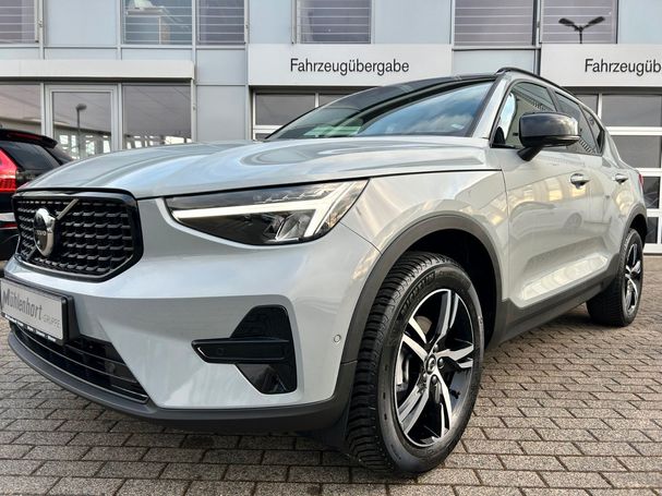 Volvo XC40 T2 Plus Dark 95 kW image number 14