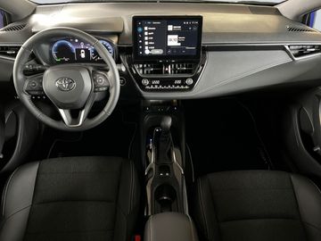 Car image 8