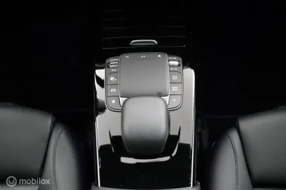 Car image 49