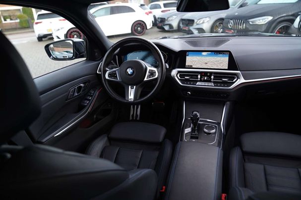 BMW 330d xDrive 195 kW image number 19