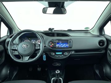 Car image 24