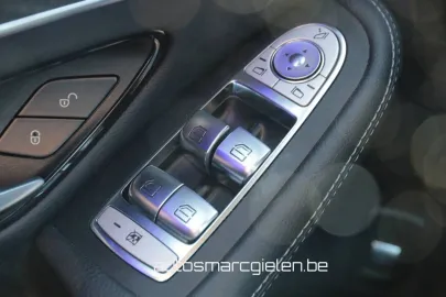Car image 40