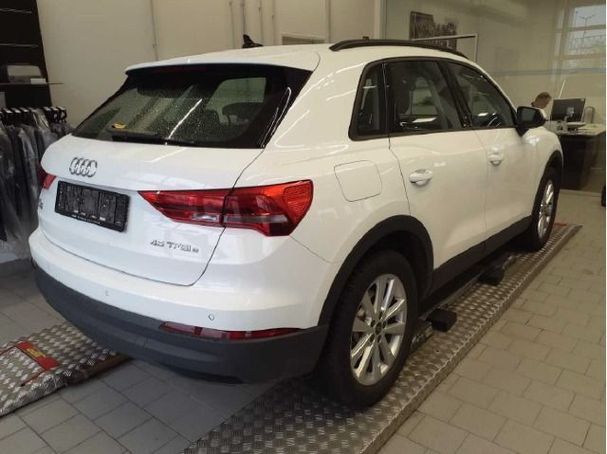 Audi Q3 45 TFSIe S tronic 180 kW image number 3